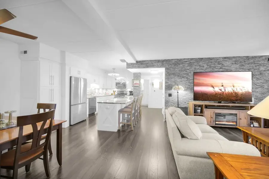 16001 S 88th Avenue #204, Orland Park, IL 60462 - Image #2