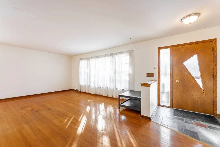 910 E Kimber Drive, Arlington Heights, IL 60005 - #2