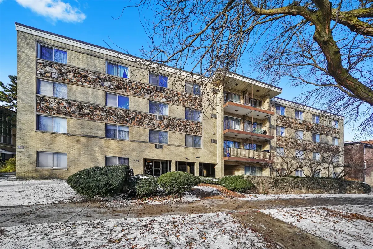 4240 N Keystone Avenue #2D, Chicago, IL 60641 - Image #1