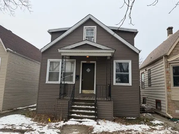 5022 W Winnemac Avenue, Chicago, IL 60630