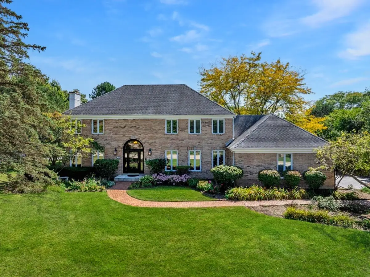 304 Surrey Lane, Lincolnshire, IL 60045 - Image #1