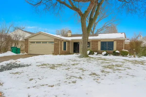 775 Boxwood Lane, Buffalo Grove, IL 60089