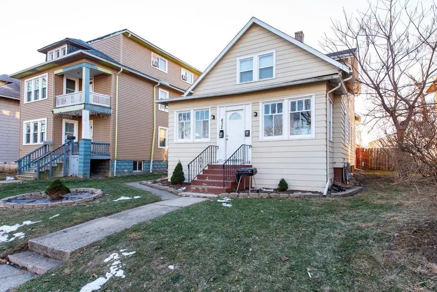 832 Lenox Avenue, Waukegan, IL 60085 - Image #2