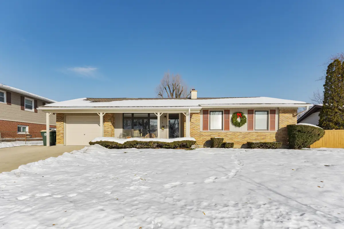 739 Delphia Avenue, Elk Grove Village, IL 60007 - Image #1