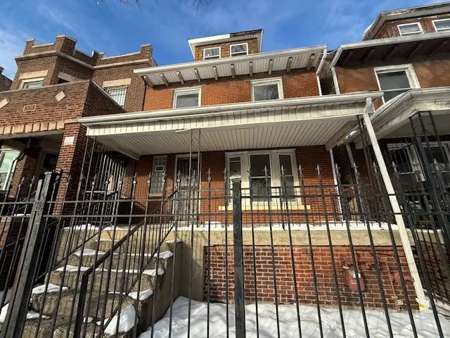 4346 W Gladys Avenue, Chicago, IL 60624 - Image #1