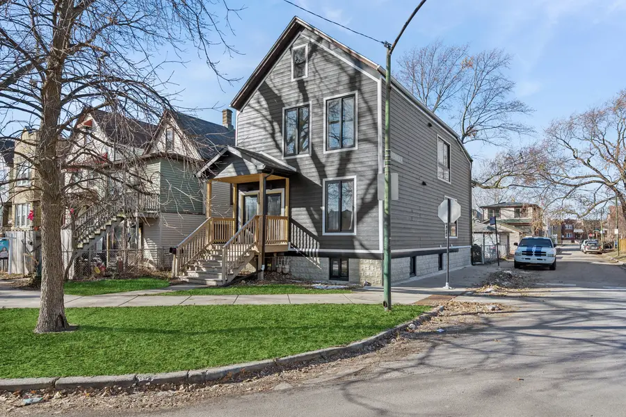 4728 N Kennicott Avenue, Chicago, IL 60630 - Image #2