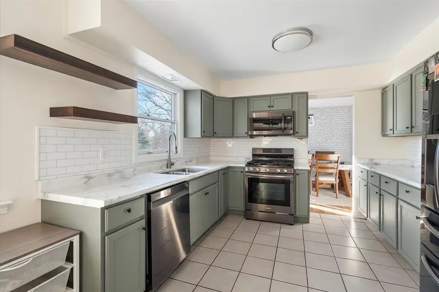 1328 Hill Road, Geneva, IL 60134 - Image #2