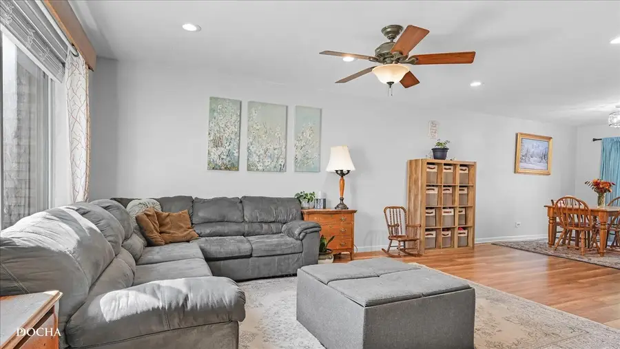 1016 N Mill Street #5, Naperville, IL 60563 - Image #3