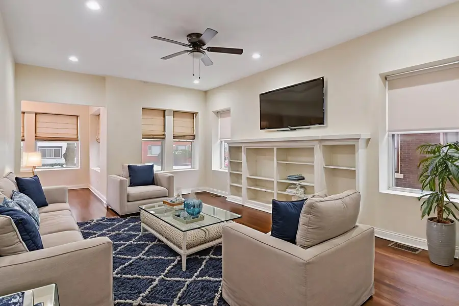 6818 S Chappel Avenue, Chicago, IL 60649 - Image #2