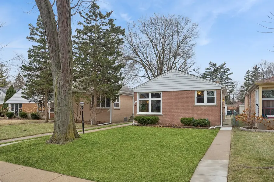 826 Brown Avenue, Evanston, IL 60202 - Image #2