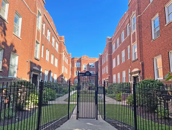 Address Withheld By Seller, Chicago, IL 60626