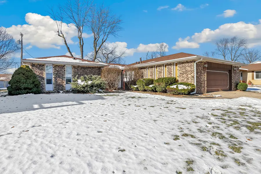 6430 Ellsworth Place, Merrillville, IN 46410 - Image #2