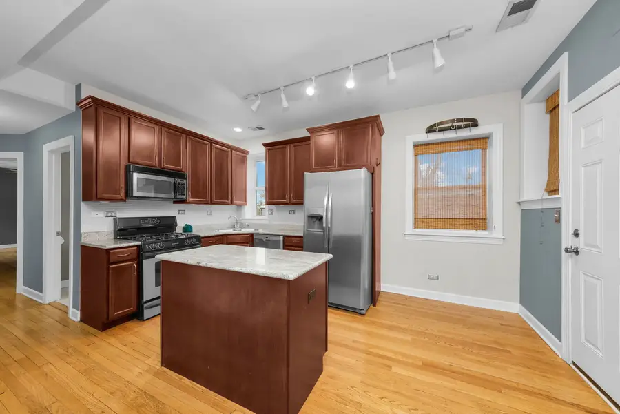 4241 N Kimball Avenue #2, Chicago, IL 60618 - Image #3