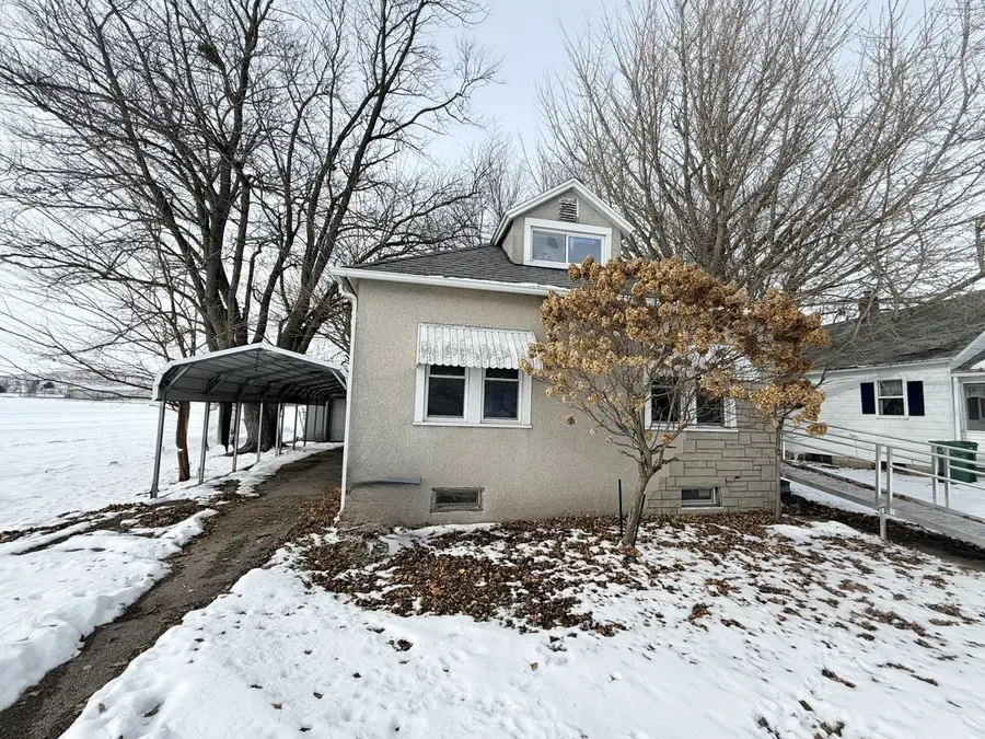 313 3rd Street, Standard, IL 61363 - Image #2