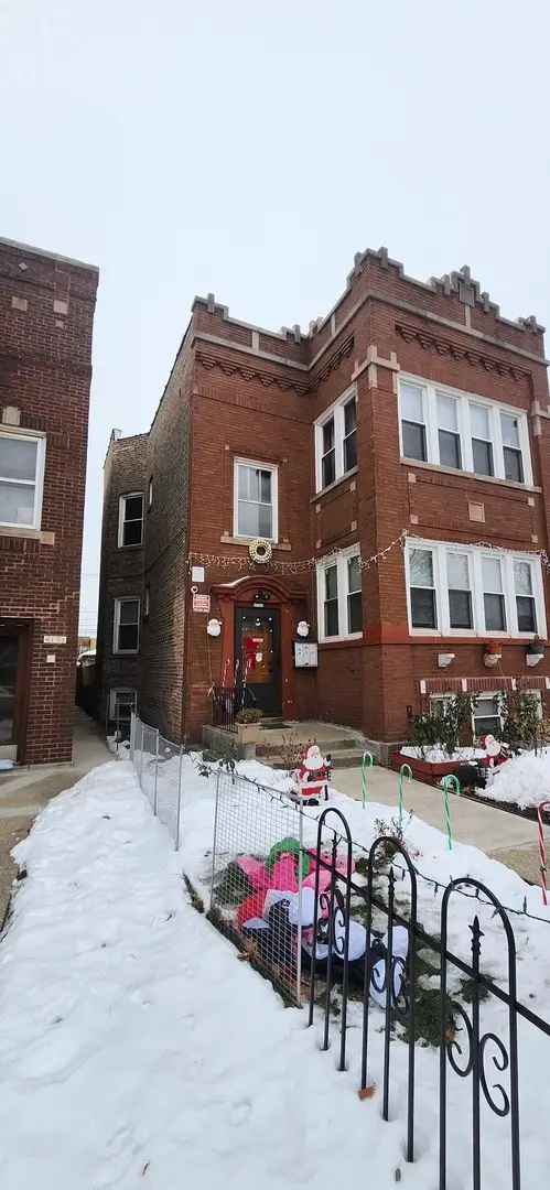 4855 W Wolfram Street, Chicago, IL 60641 - Image #2