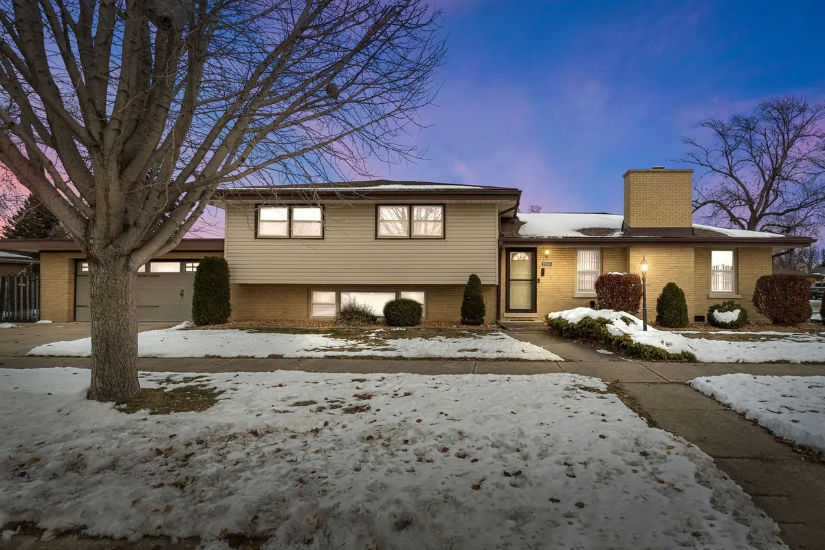 Address Withheld By Seller, Oak Lawn, IL 60453 - Image #1
