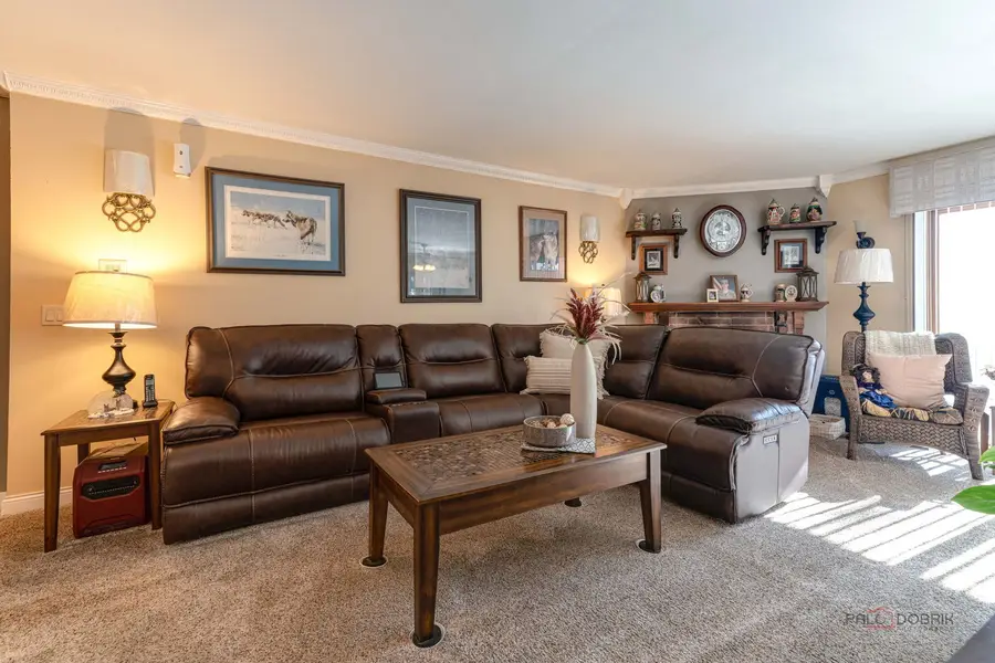 1157 Middlebury Lane #B1, Wheeling, IL 60090 - Image #3