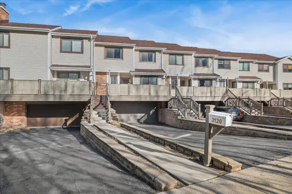 3120 Antelope Springs Road, Northbrook, IL 60062