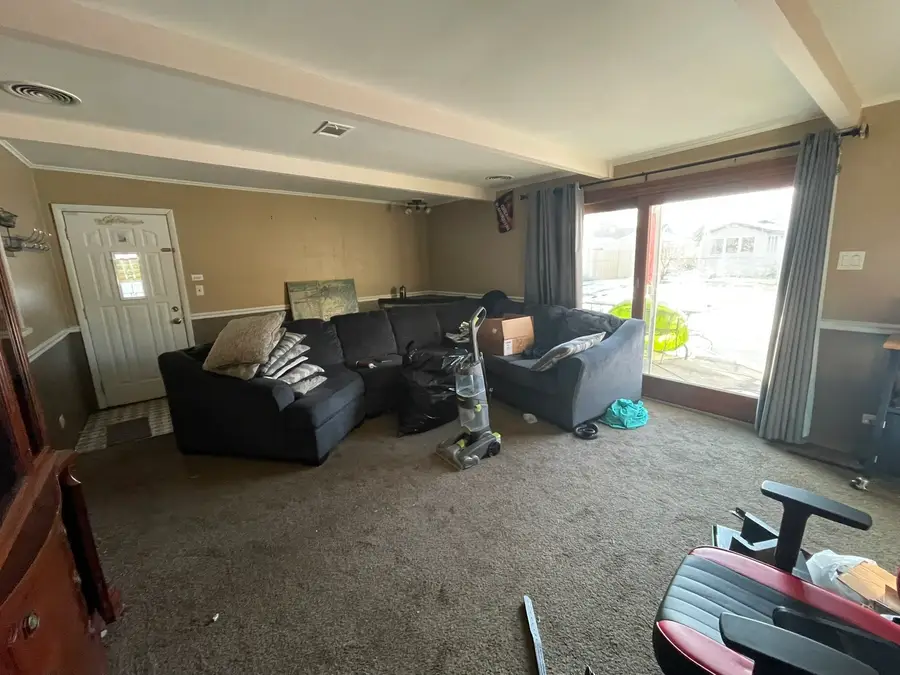 11524 S Nagle Avenue, Worth, IL 60482 - Image #2