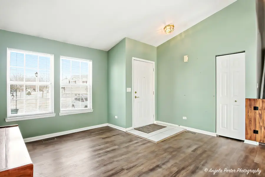 28501 Wagon Trail Court, Lakemoor, IL 60051 - Image #3