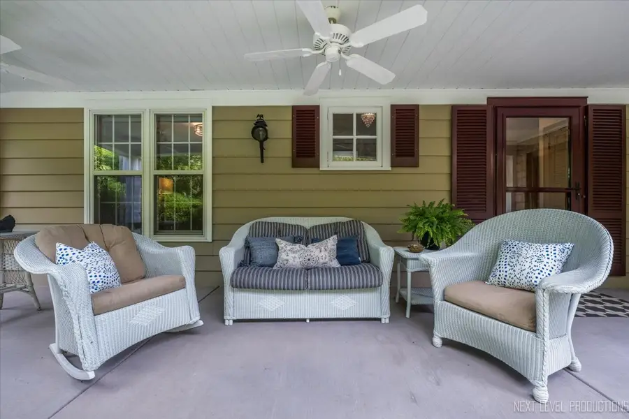 301 Country Club Place, Geneva, IL 60134 - Image #3