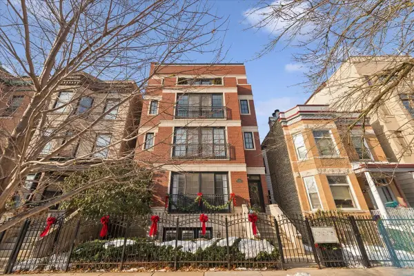 3746 N Fremont Street #1, Chicago, IL 60613