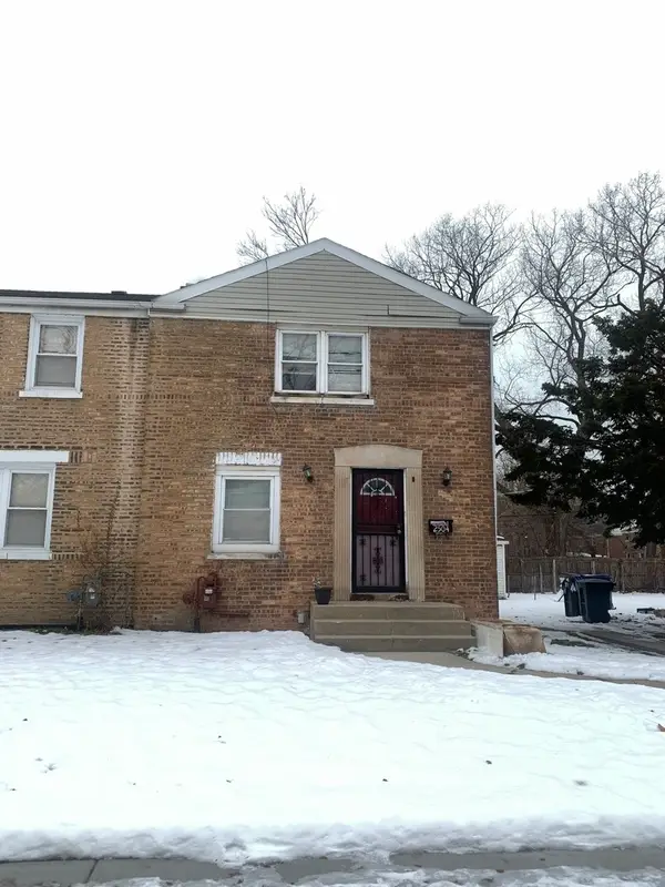 Address Withheld By Seller, Chicago, IL 60617