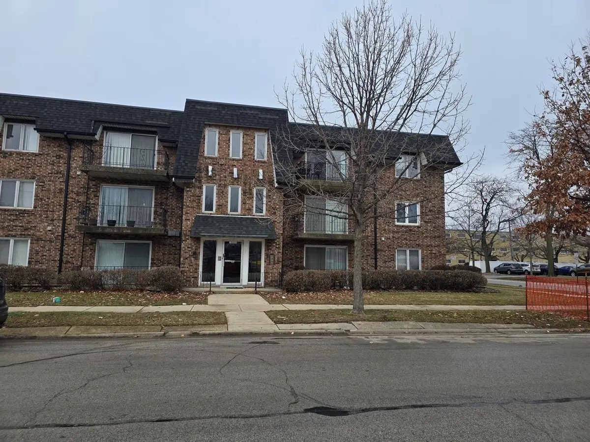 Address Withheld By Seller, Oak Lawn, IL 60453 - Image #1