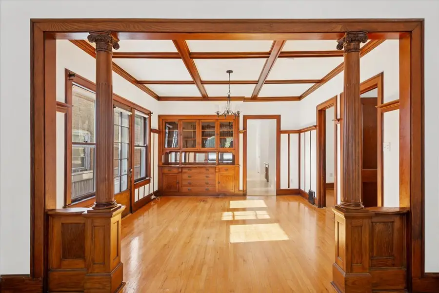 7252 N Bell Avenue, Chicago, IL 60645 - #3