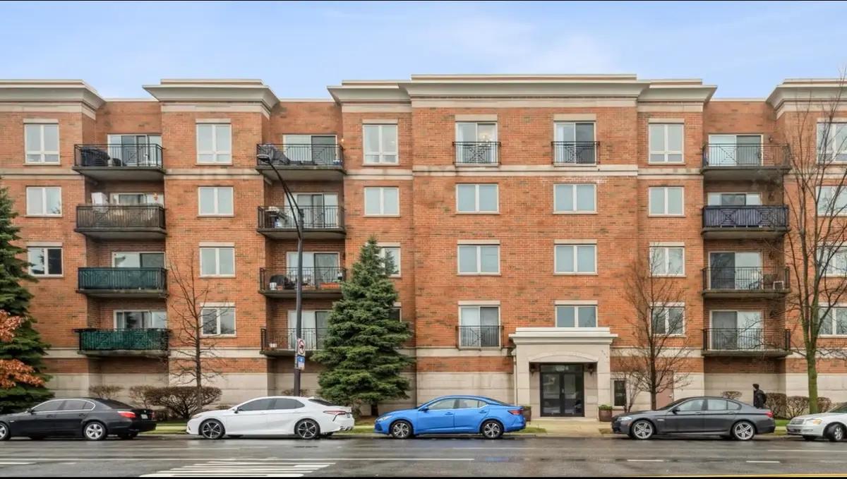 5924 N Lincoln Avenue #206, Chicago, IL 60659 - Image #1
