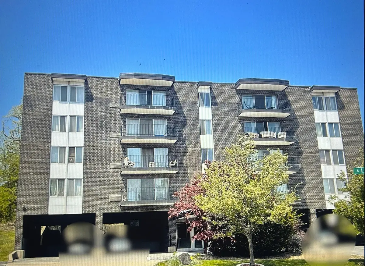 11116 S Longwood Drive #203, Chicago, IL 60643 - Image #1