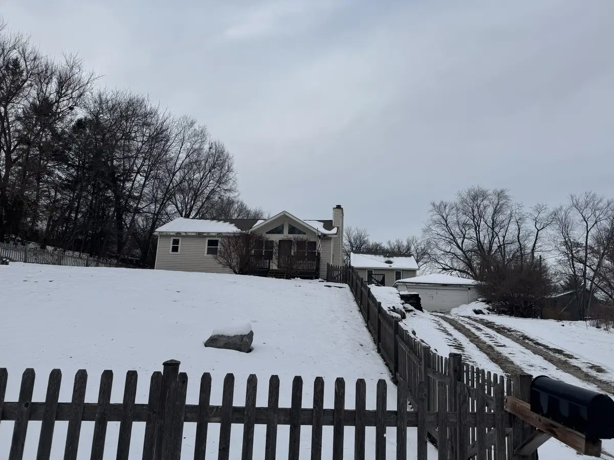 1008 W Dale Avenue, McHenry, IL 60051 - Image #1