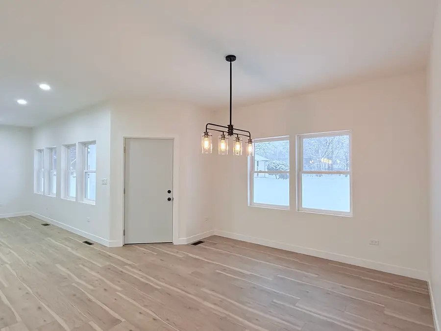 17 W Dearborn Street, Plano, IL 60545 - Image #3