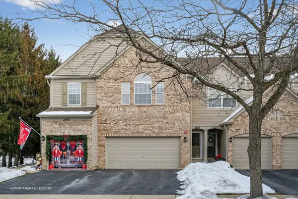 2850 Stonewater Drive, Naperville, IL 60564