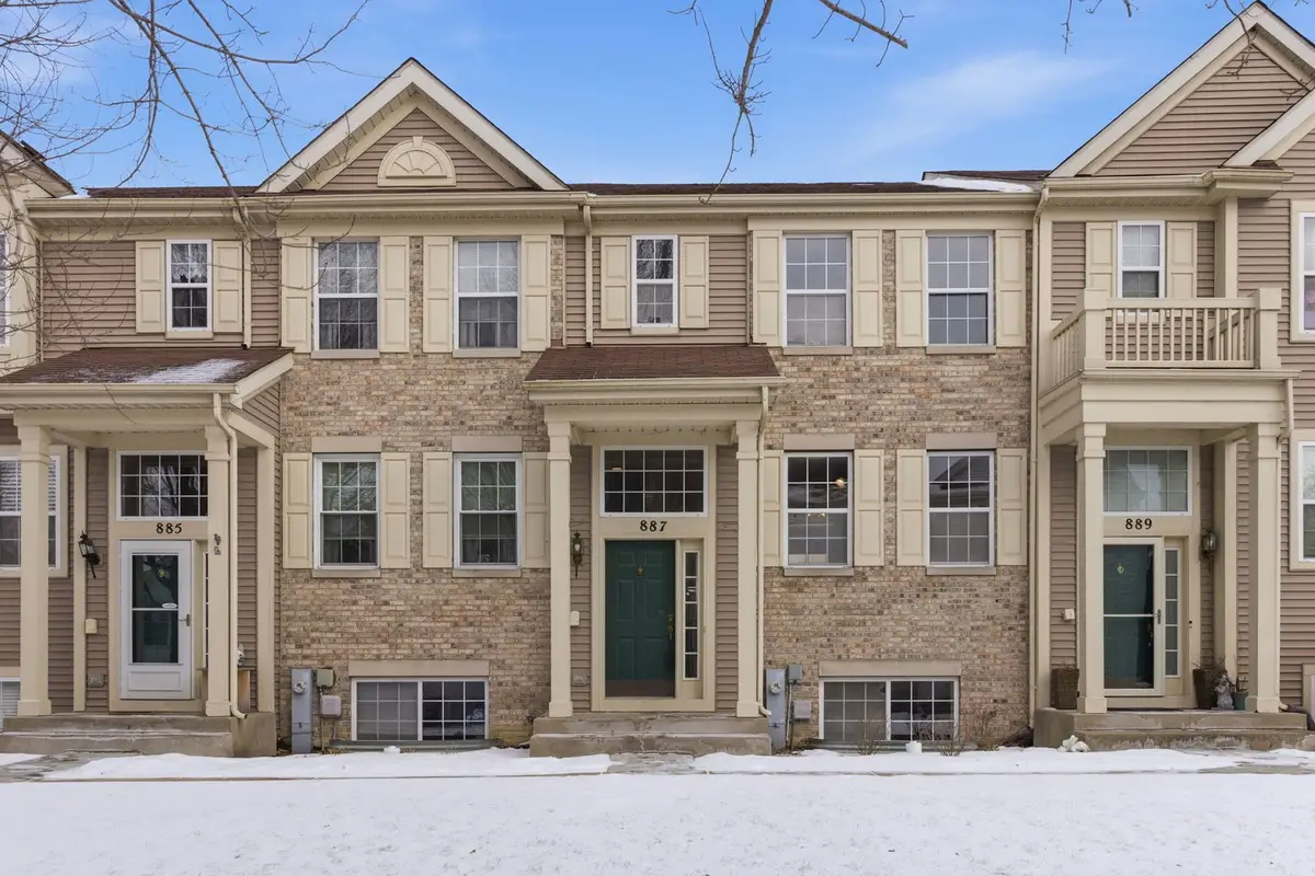 887 Emerald Drive, Pingree Grove, IL 60140 - Image #1