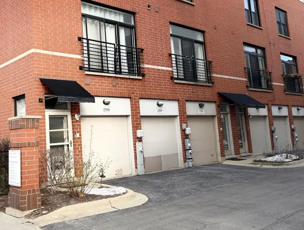 2350 W George Street #2350, Chicago, IL 60618