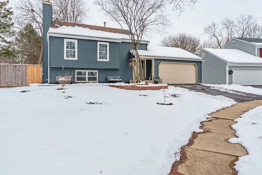 1359 Madison Court, Saint Charles, IL 60174 - Image #2