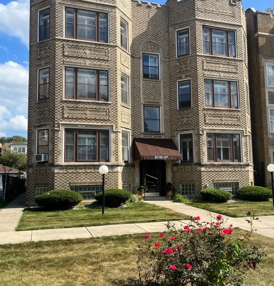 8135 S Prairie Avenue #2, Chicago, IL 60619 - Image #2