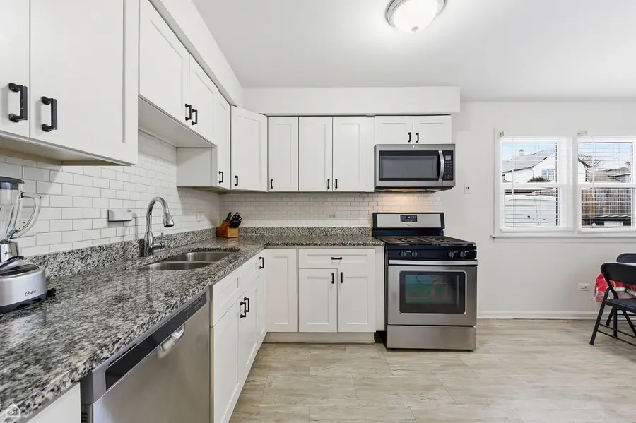 5754 W Lawrence Avenue #1, Chicago, IL 60630 - Image #2