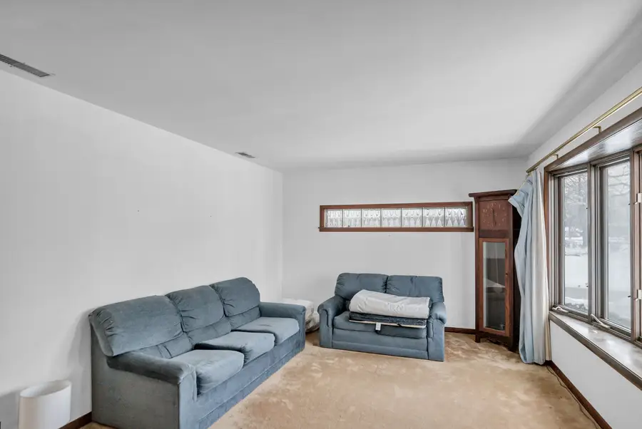 2202 Eastman Street, Rolling Meadows, IL 60008 - Image #3