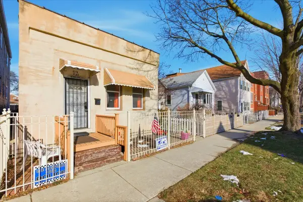 516 W 45th Place, Chicago, IL 60609