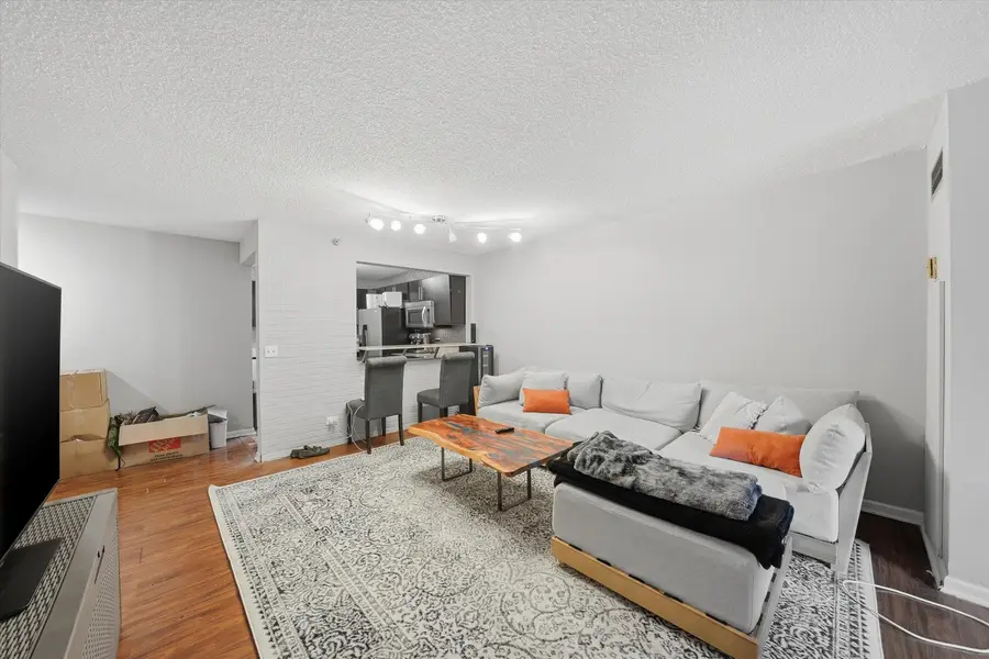 200 N Dearborn Street #906, Chicago, IL 60601 - Image #3