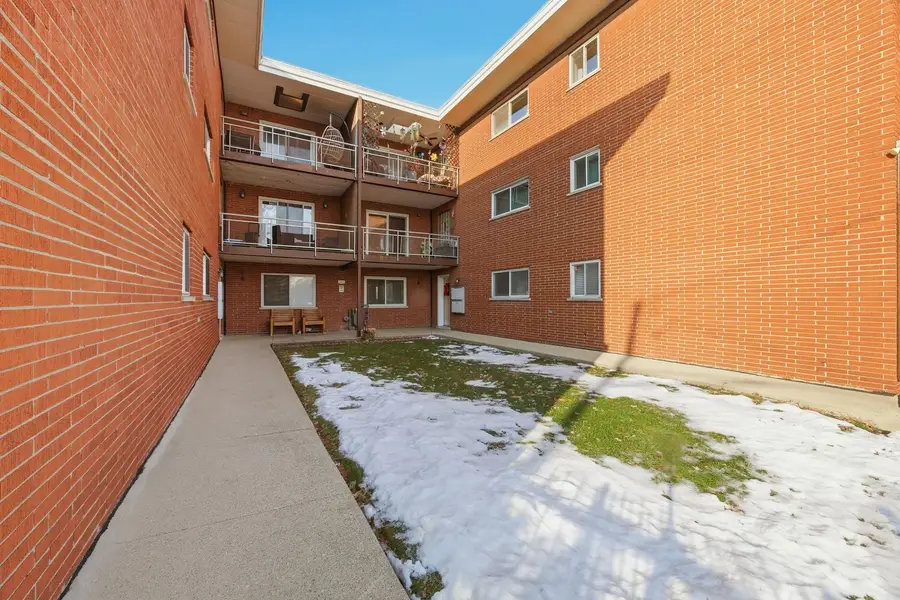 4618 River Road #1D, Schiller Park, IL 60176 - Image #2