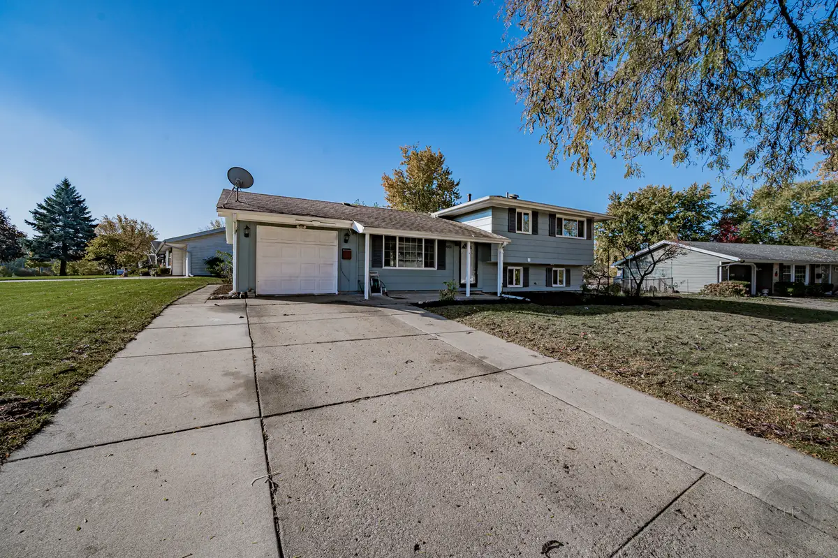 1601 Kingston Lane, Schaumburg, IL 60193 - Image #1