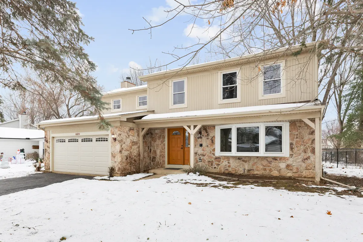 820 Red Coach Lane, Algonquin, IL 60102 - Image #1