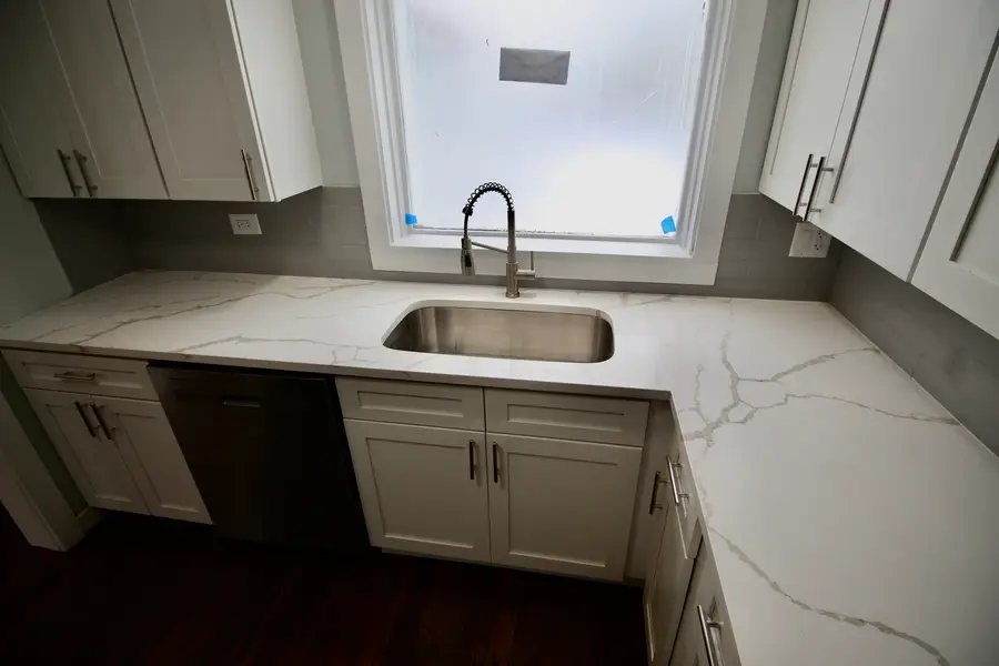 10030 S Luella Avenue, Chicago, IL 60617 - Image #3