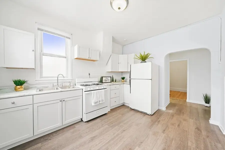 1320 S 49th Avenue, Cicero, IL 60804 - Image #2