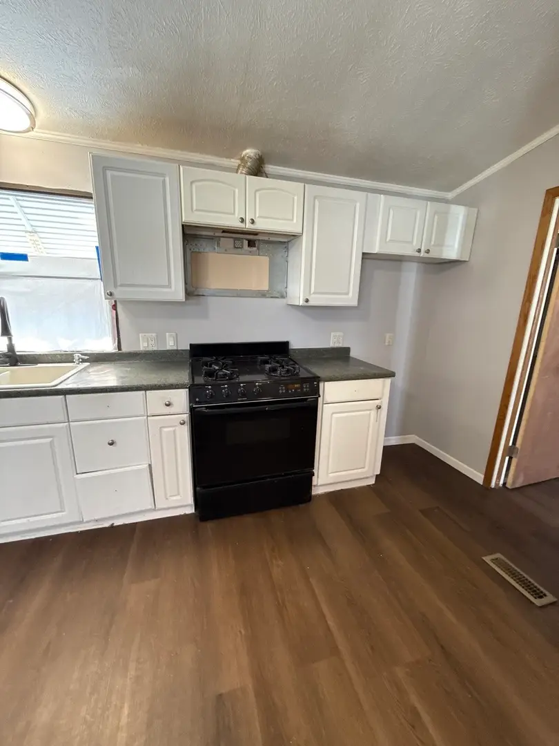 657 Huntsbridge Road, Matteson, IL 60443 - Image #2