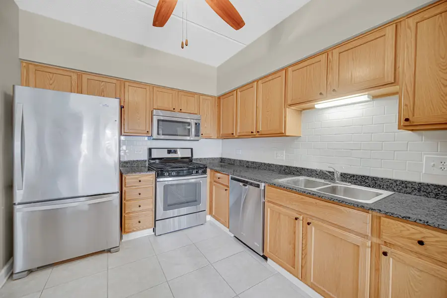 3451 N Carriageway Drive #305, Arlington Heights, IL 60004 - #3