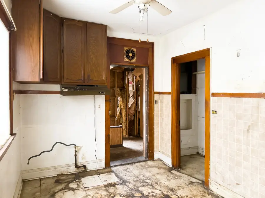 609 E 88th Place, Chicago, IL 60619 - Image #2